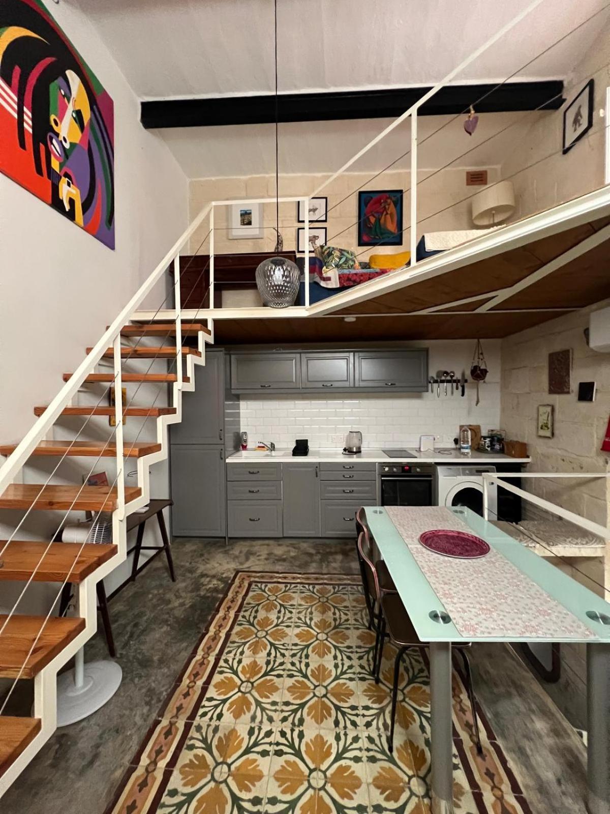 Valletta'S Charming Loft Accommodation エクステリア 写真